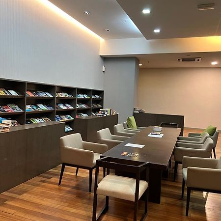 Regalia Service Suites Klcc Skypool Kuala Lumpur Exterior foto