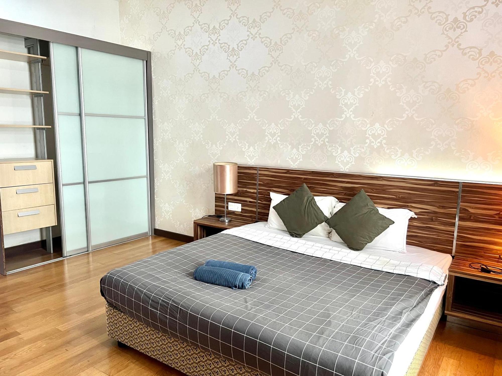 Regalia Service Suites Klcc Skypool Kuala Lumpur Zimmer foto